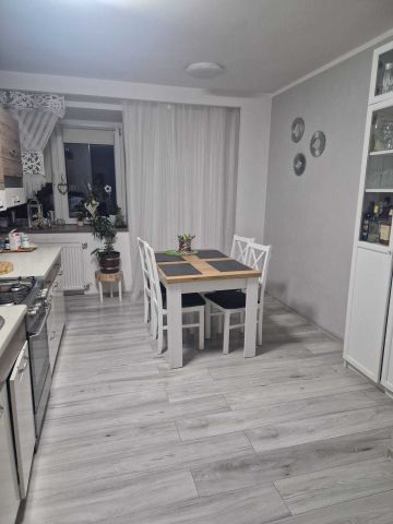 Mieszkanie 3-pokojowe Ptakowice. Zdjęcie 1