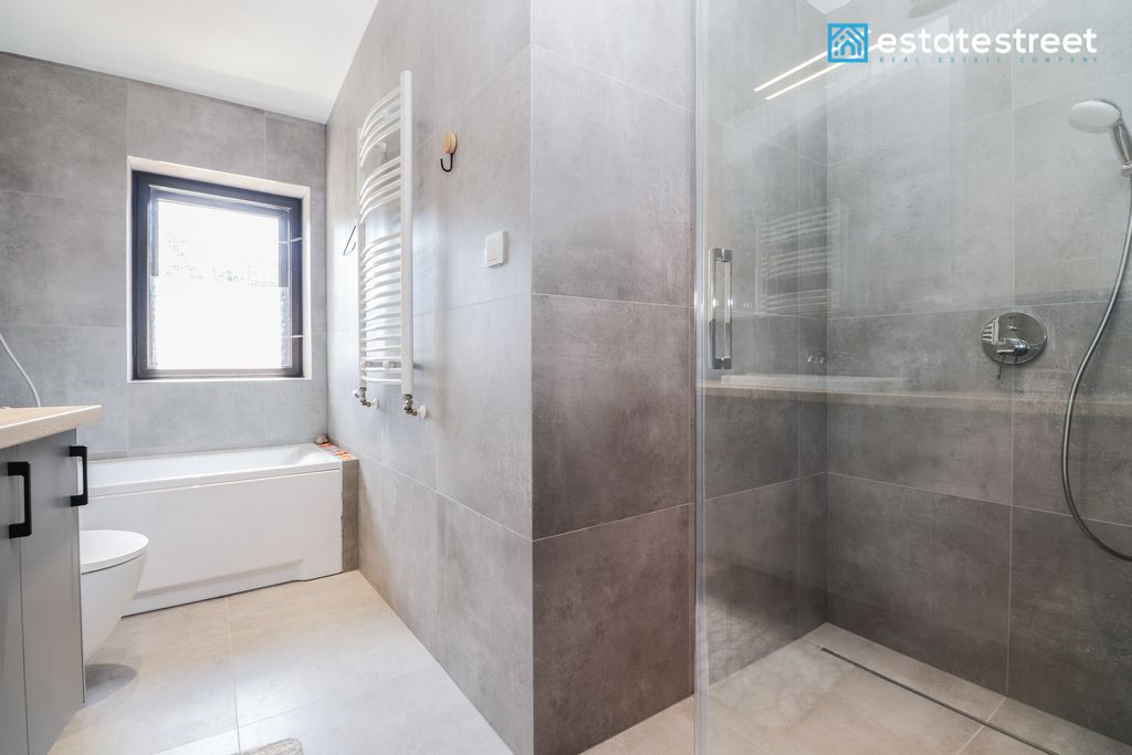 Mieszkanie 2-pokojowe Kraków Stare Miasto, ul. Marii Skłodowskiej-Curie. Zdjęcie 11