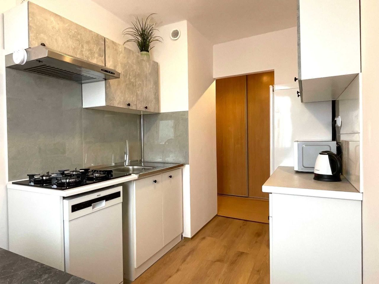 Mieszkanie 3-pokojowe Kraków Stare Miasto, ul. Kapelanka. Zdjęcie 7