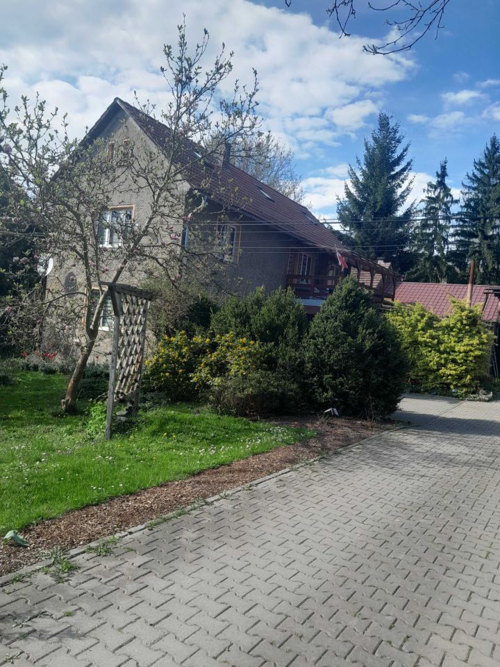 dom wolnostojący, 5 pokoi Rząsiny. Zdjęcie 1