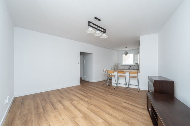 Mieszkanie 2-pokojowe Warszawa, al. gen. Antoniego Chruściela "Montera". Zdjęcie 5