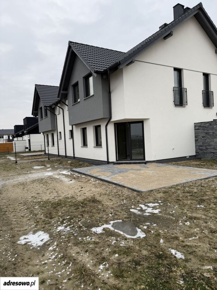 bliźniak, 4 pokoje Święciechowa. Zdjęcie 7