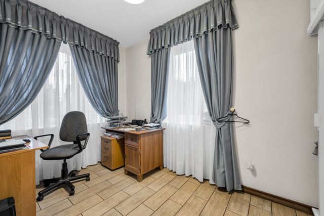 Lokal Piastów, ul. Orła Białego. Zdjęcie 11