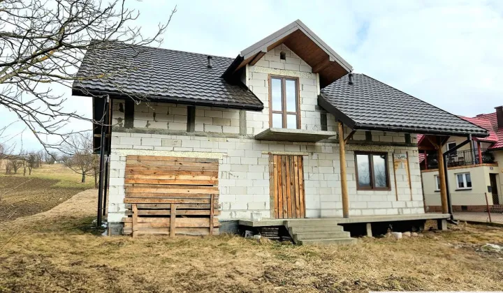 dom wolnostojący, 6 pokoi Bukowsko