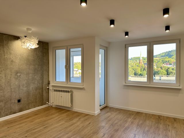 Mieszkanie 2-pokojowe Nowa Ruda Centrum, Osiedle Piastowskie. Zdjęcie 9