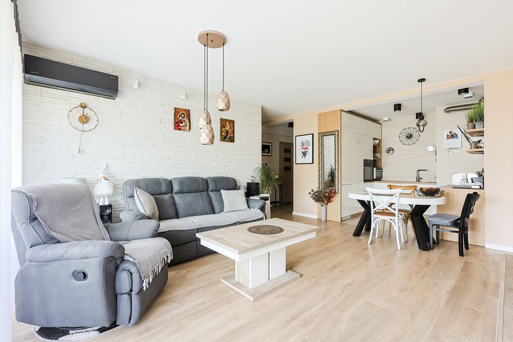Mieszkanie 3-pokojowe Krosno, ul. Korczyńska. Zdjęcie 2