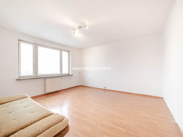 Mieszkanie 3-pokojowe Kraków Nowa Huta, os. Na Wzgórzach. Zdjęcie 2