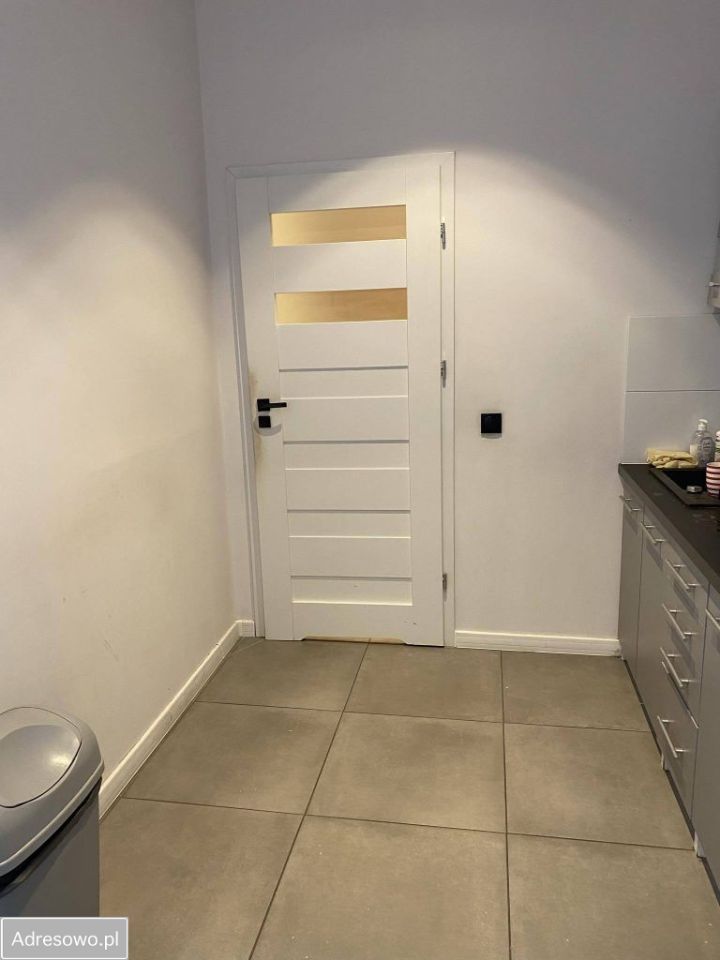 Lokal Kielce Centrum, al. IX Wieków Kielc. Zdjęcie 3