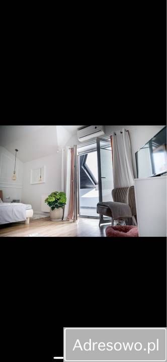 dom wolnostojący, 5 pokoi Ostrowiec Świętokrzyski Centrum. Zdjęcie 2