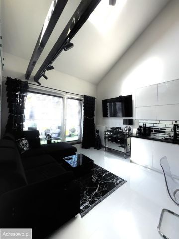 Mieszkanie 3-pokojowe Reda, ul. Długa. Zdjęcie 1