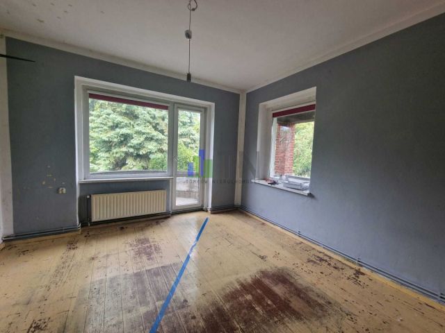 dom wolnostojący, 8 pokoi Jelcz-Laskowice. Zdjęcie 4