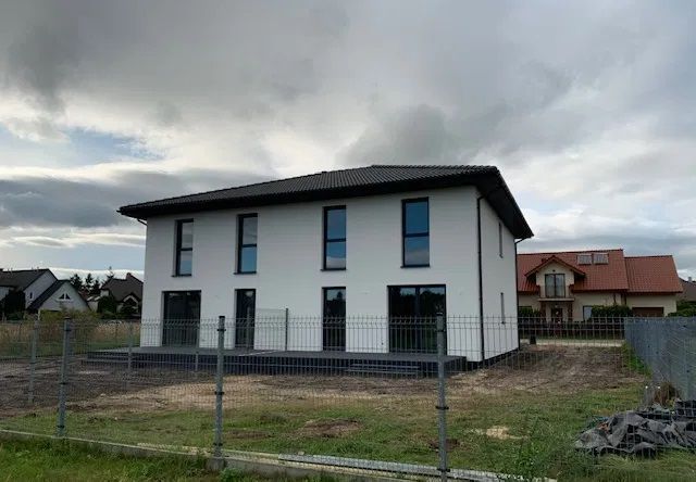 bliźniak, 5 pokoi Kalisz Chmielnik