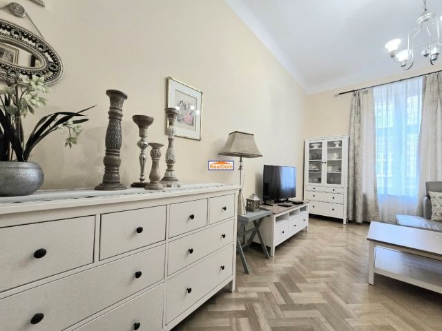 Mieszkanie 4-pokojowe Kraków Stare Miasto, ul. Szlak. Zdjęcie 8