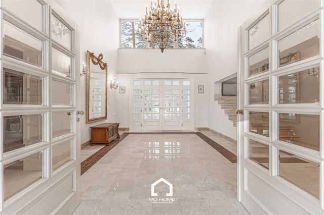 dom wolnostojący, 9 pokoi Konstancin-Jeziorna. Zdjęcie 2