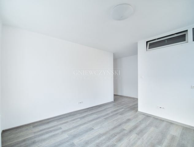 Mieszkanie 3-pokojowe Grodków, ul. Warszawska. Zdjęcie 3