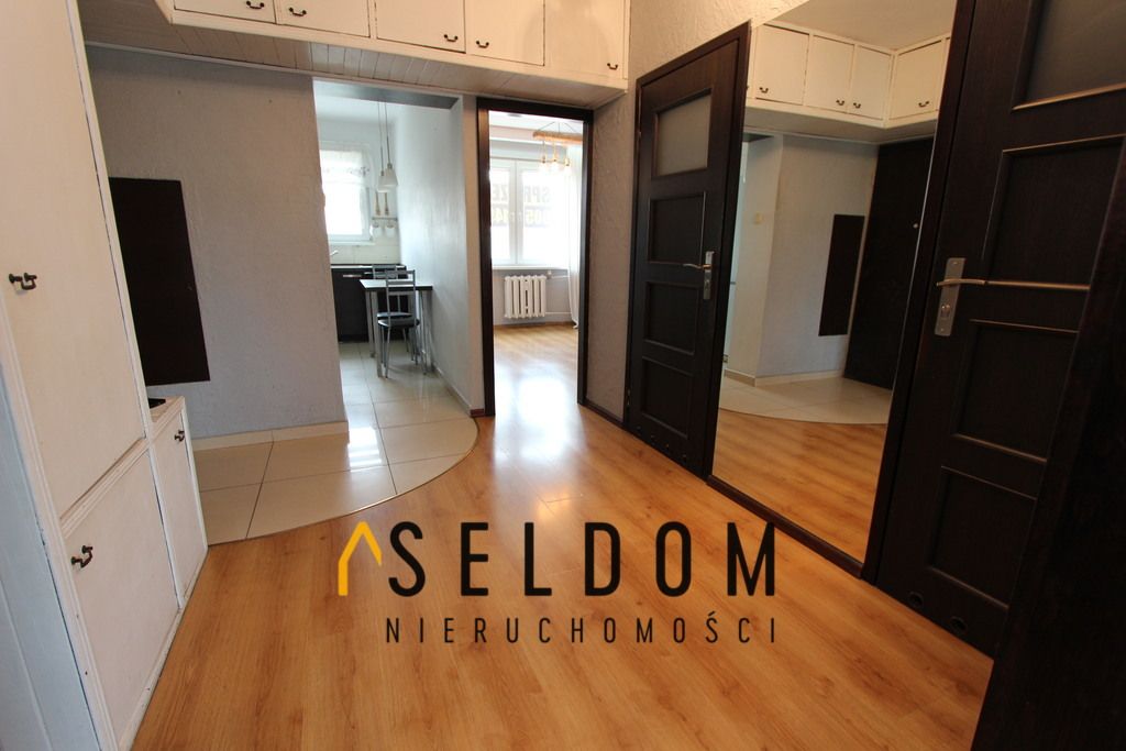 Mieszkanie 3-pokojowe Turek, os. Wyzwolenia. Zdjęcie 2