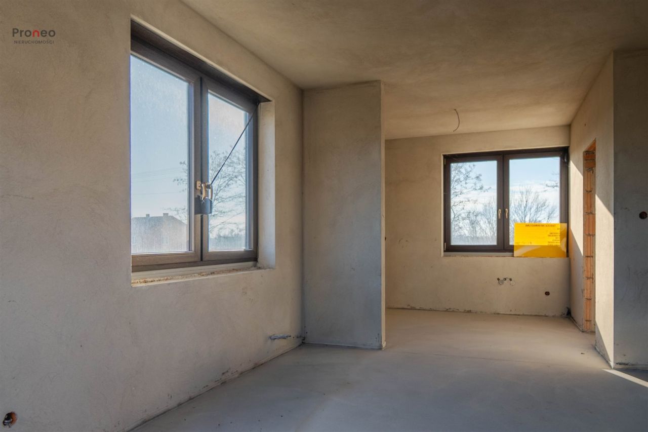 dom wolnostojący, 5 pokoi Święciec. Zdjęcie 9