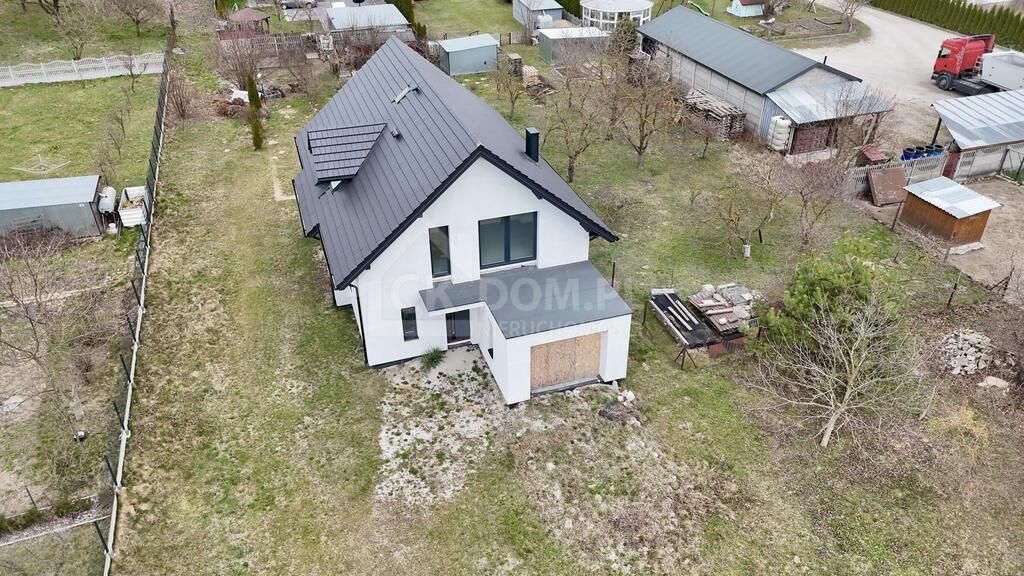 dom wolnostojący, 4 pokoje Kowala. Zdjęcie 1