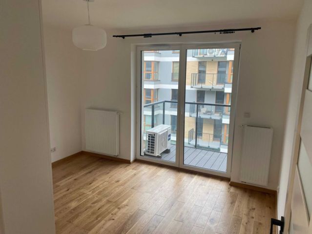 Mieszkanie 2-pokojowe Kraków Ruczaj, ul. Czerwone Maki. Zdjęcie 1