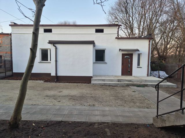 dom wolnostojący Kalisz Rajsków, ul. Paprotna. Zdjęcie 1