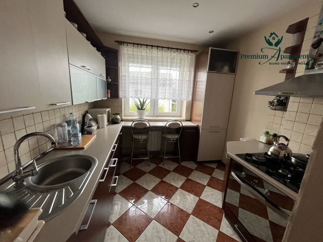 dom wolnostojący, 6 pokoi Jędrzejów, ul. Kadłubka. Zdjęcie 11