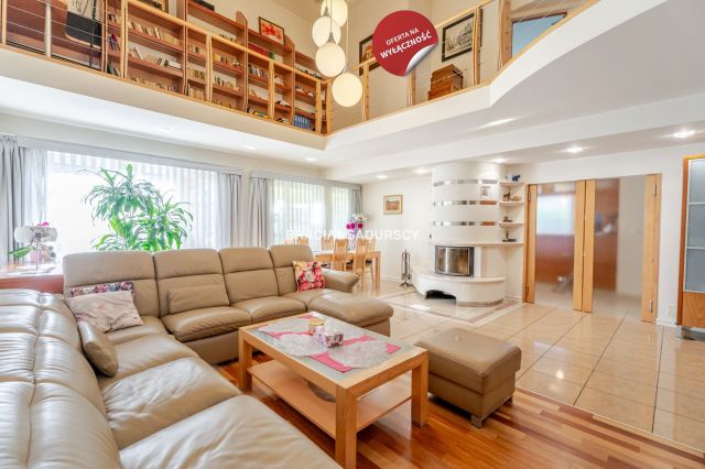 dom, 6 pokoi Kraków Bieżanów, ul. Kameliowa. Zdjęcie 1