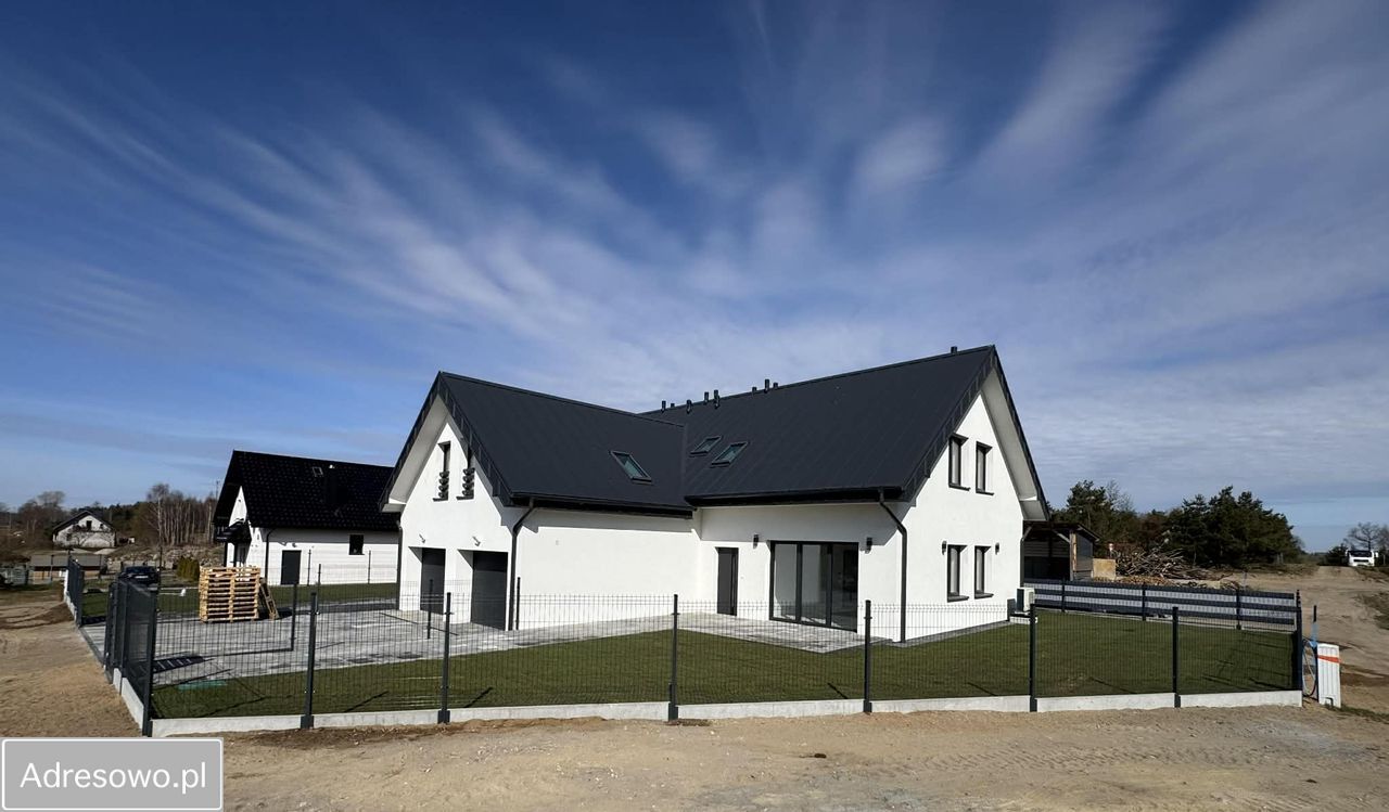 bliźniak, 5 pokoi Pomieczyno, ul. Złota. Zdjęcie 2