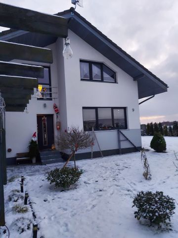 dom wolnostojący, 5 pokoi Krępa Słupska, ul. Poziomkowa. Zdjęcie 1