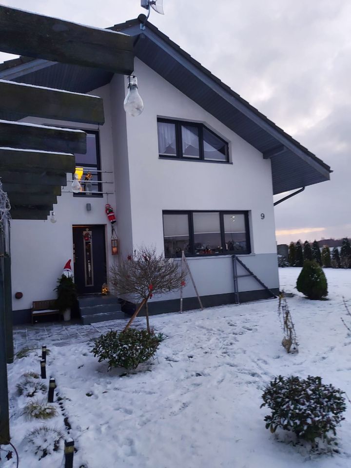 dom wolnostojący, 5 pokoi Krępa Słupska, ul. Poziomkowa. Zdjęcie 1