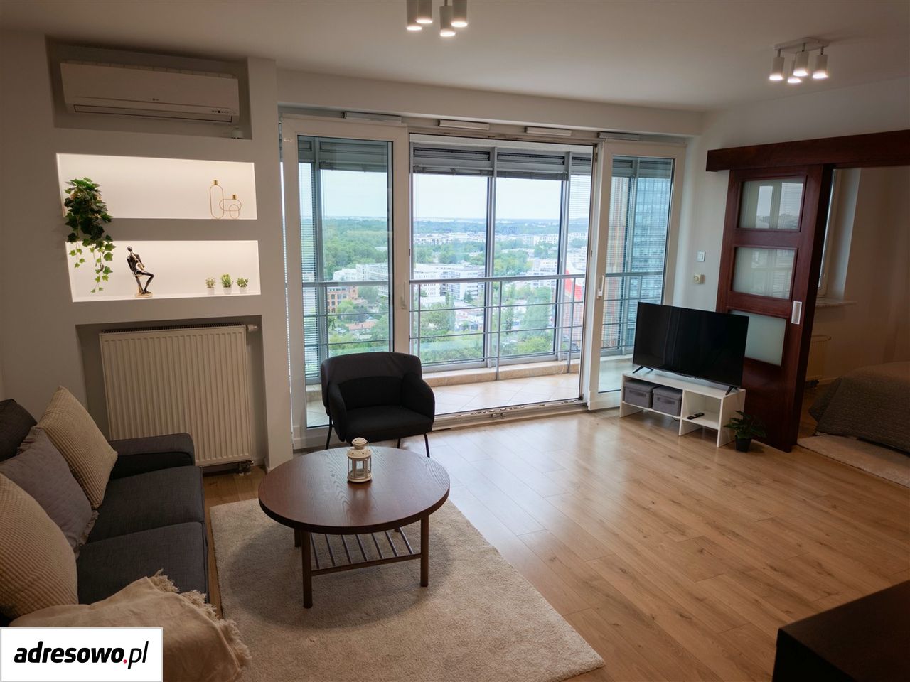 Mieszkanie 2-pokojowe Warszawa Muranów, al. Jana Pawła II. Zdjęcie 2
