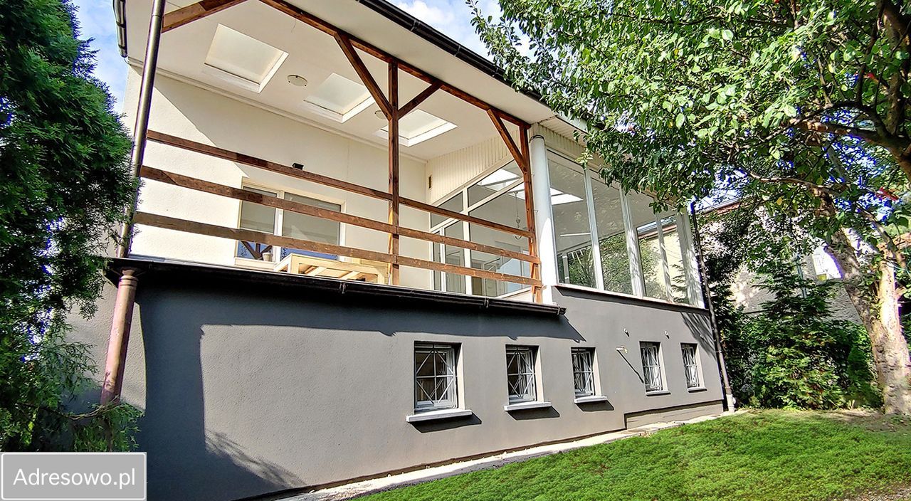 dom wolnostojący, 7 pokoi Wrocław Oporów. Zdjęcie 2