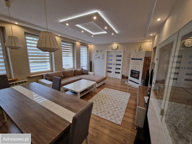 Mieszkanie 3-pokojowe Katowice Kostuchna, ul. Tadeusza Boya-Żeleńskiego. Zdjęcie 1