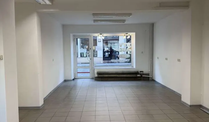 Lokal Brzeg Centrum, ul. Długa