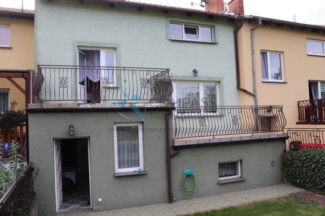 dom szeregowy, 8 pokoi Nekla, ul. Słoneczna. Zdjęcie 12