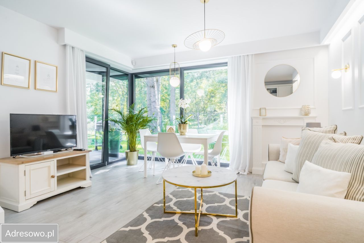 Hotel/pensjonat Jastrzębia Góra. Zdjęcie 6