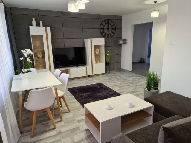 Mieszkanie 4-pokojowe Toruń Na Skarpie, ul. Jakuba Suleckiego. Zdjęcie 1