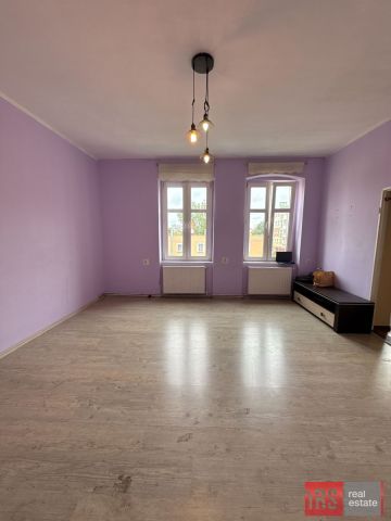 Mieszkanie 4-pokojowe Dzierżoniów, ul. Rzeźnicza. Zdjęcie 2