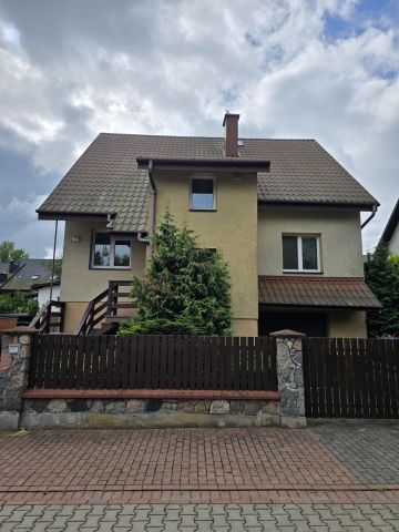 dom wolnostojący, 6 pokoi Ostrołęka Pomian, ul. Brzoskwiniowa. Zdjęcie 1