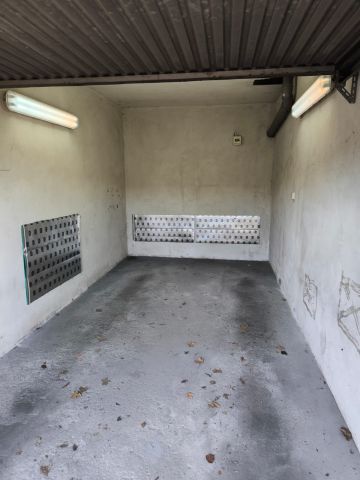 Garaż/miejsce parkingowe Kraków Kozłówek, ul. prof. Tadeusza Seweryna. Zdjęcie 1