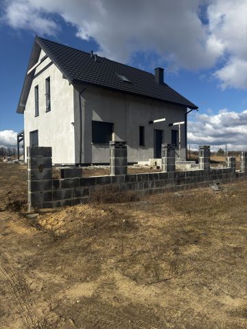 dom wolnostojący, 4 pokoje Wymysłowo. Zdjęcie 1