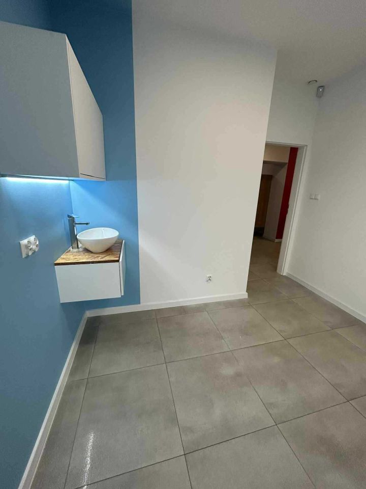 Lokal Bełchatów, ul. gen. Grota-Roweckiego. Zdjęcie 2