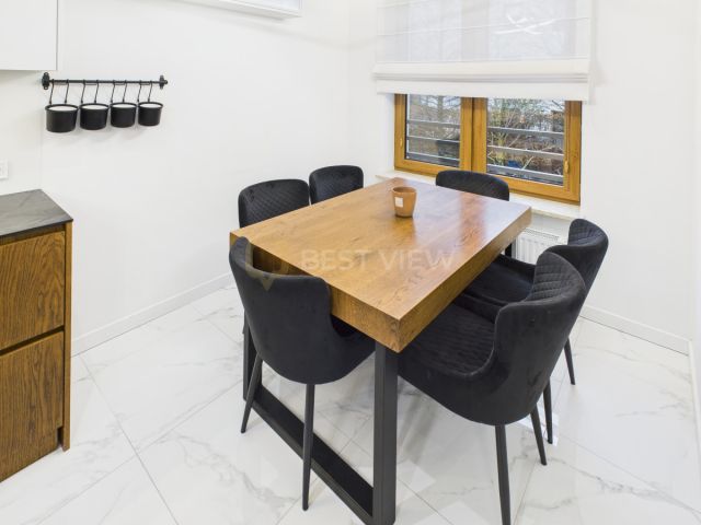 Mieszkanie 3-pokojowe Zamienie. Zdjęcie 5