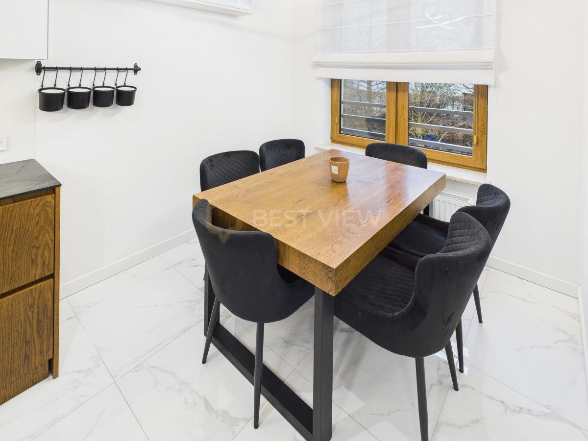 Mieszkanie 3-pokojowe Zamienie. Zdjęcie 5