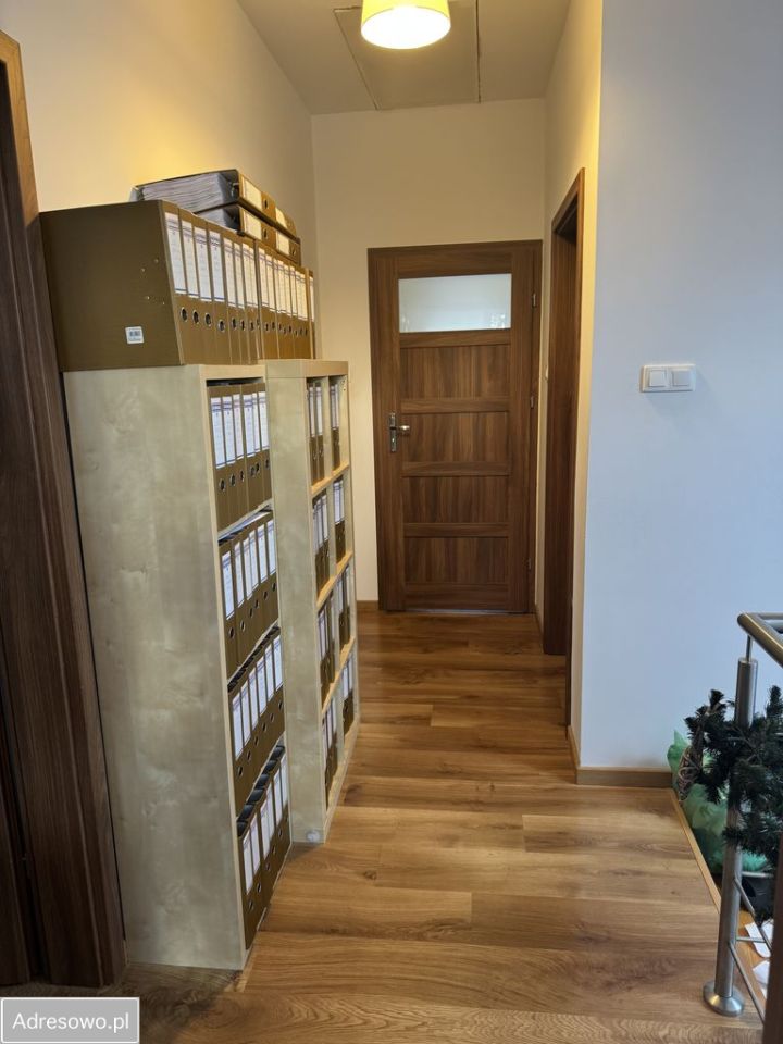 dom wolnostojący, 4 pokoje Jachranka. Zdjęcie 2