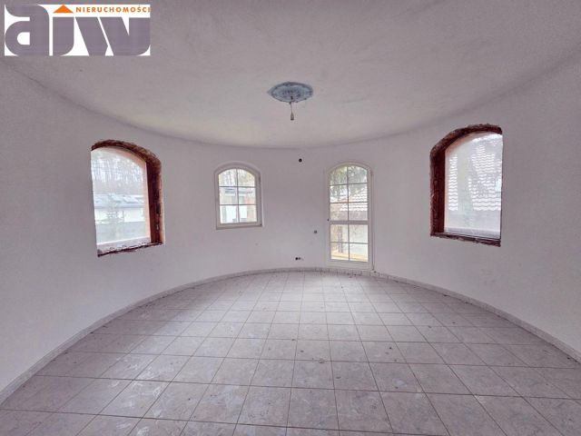 dom wolnostojący, 9 pokoi Hornówek. Zdjęcie 3