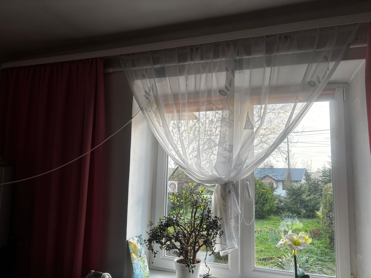 dom wolnostojący, 3 pokoje Oficjałów. Zdjęcie 9