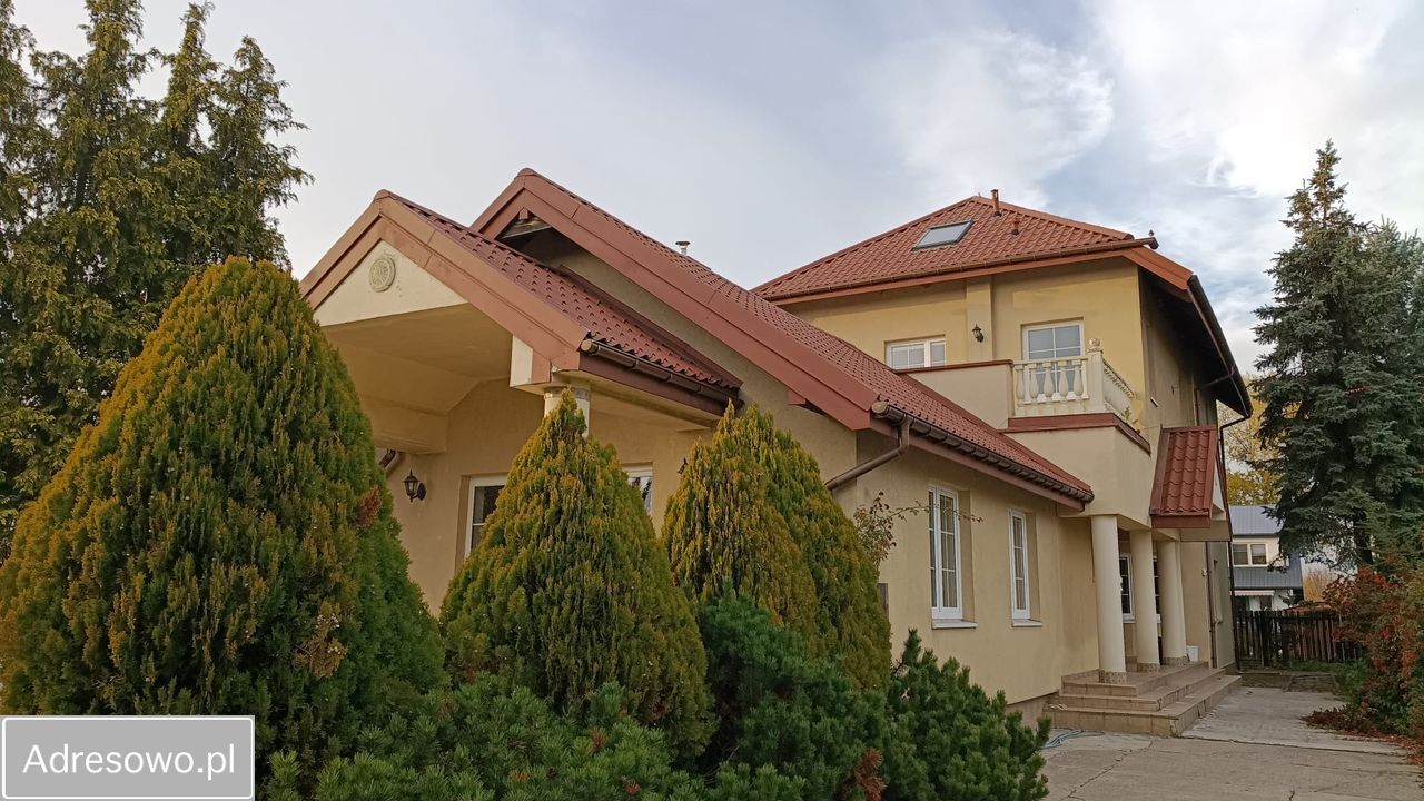 dom wolnostojący, 3 pokoje Piaseczno Centrum, ul. Syrenki. Zdjęcie 1
