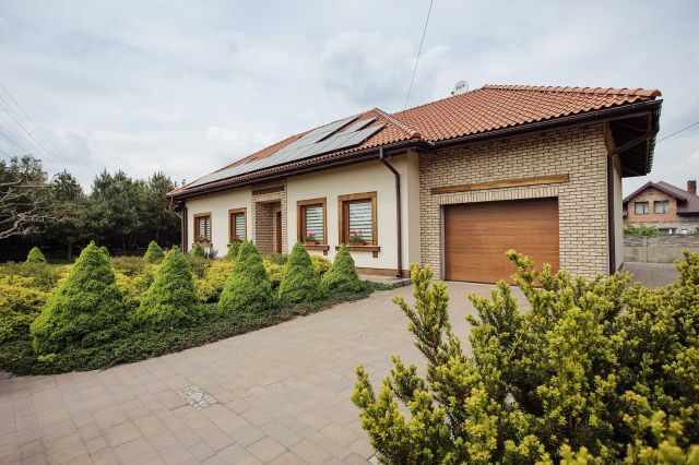 dom wolnostojący Paprotnia. Zdjęcie 1