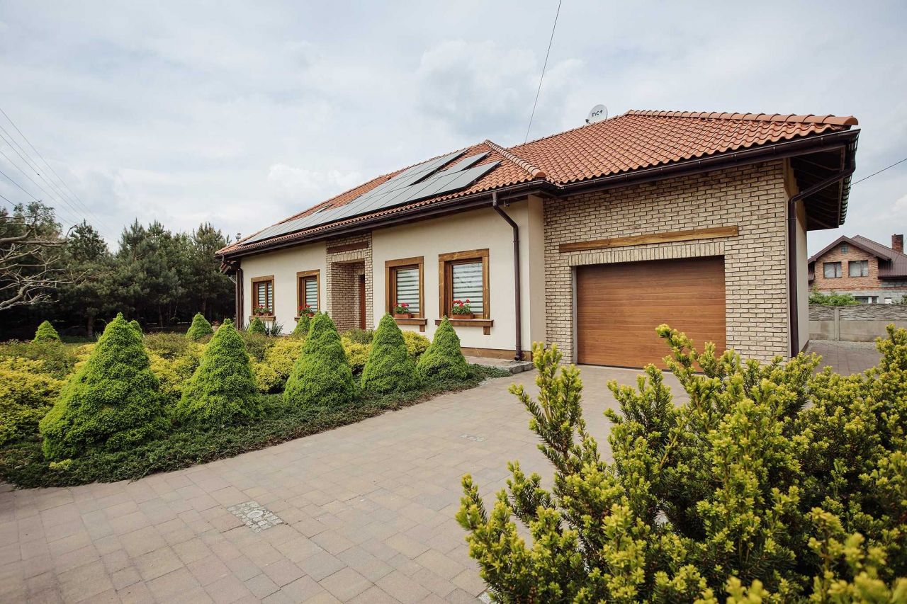 dom wolnostojący Paprotnia. Zdjęcie 1