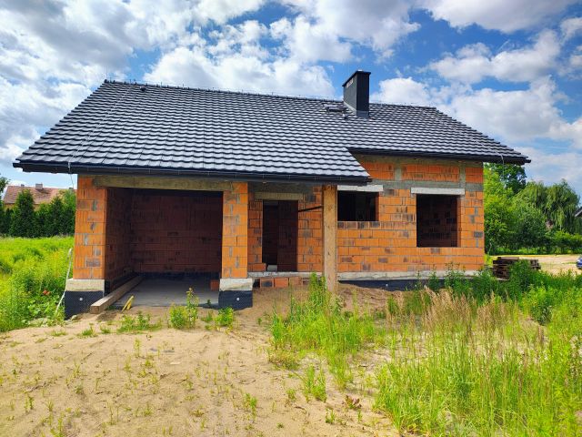 dom wolnostojący Pieszków, ul. Szmaragdowa. Zdjęcie 1